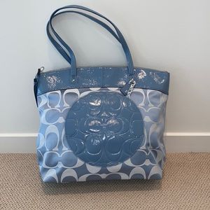 COACH TOTE BAG- BRAND NEW